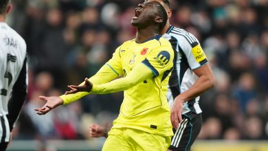 Tottenham cai em contradi&ccedil;&atilde;o e tem preju&iacute;zo duplo com elimina&ccedil;&atilde;o na Copa da Liga