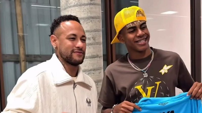 ‘Ele precisa medir suas exposições se não quiser se tornar um jogador antipático como Neymar’