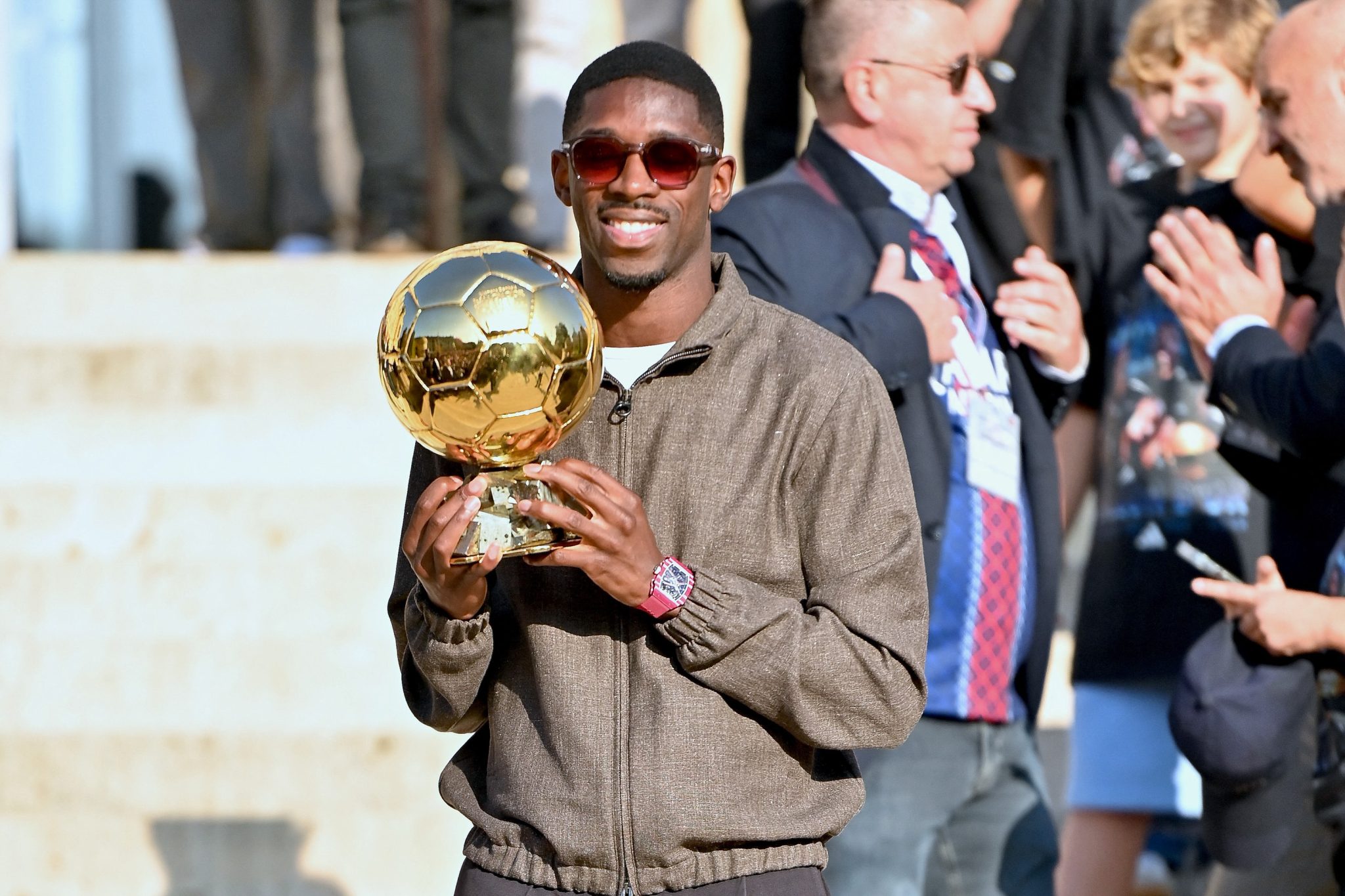 &lsquo;Ele merece, pela carreira&rsquo;: Demb&eacute;l&eacute; escolhe seu sucessor da Bola de Ouro