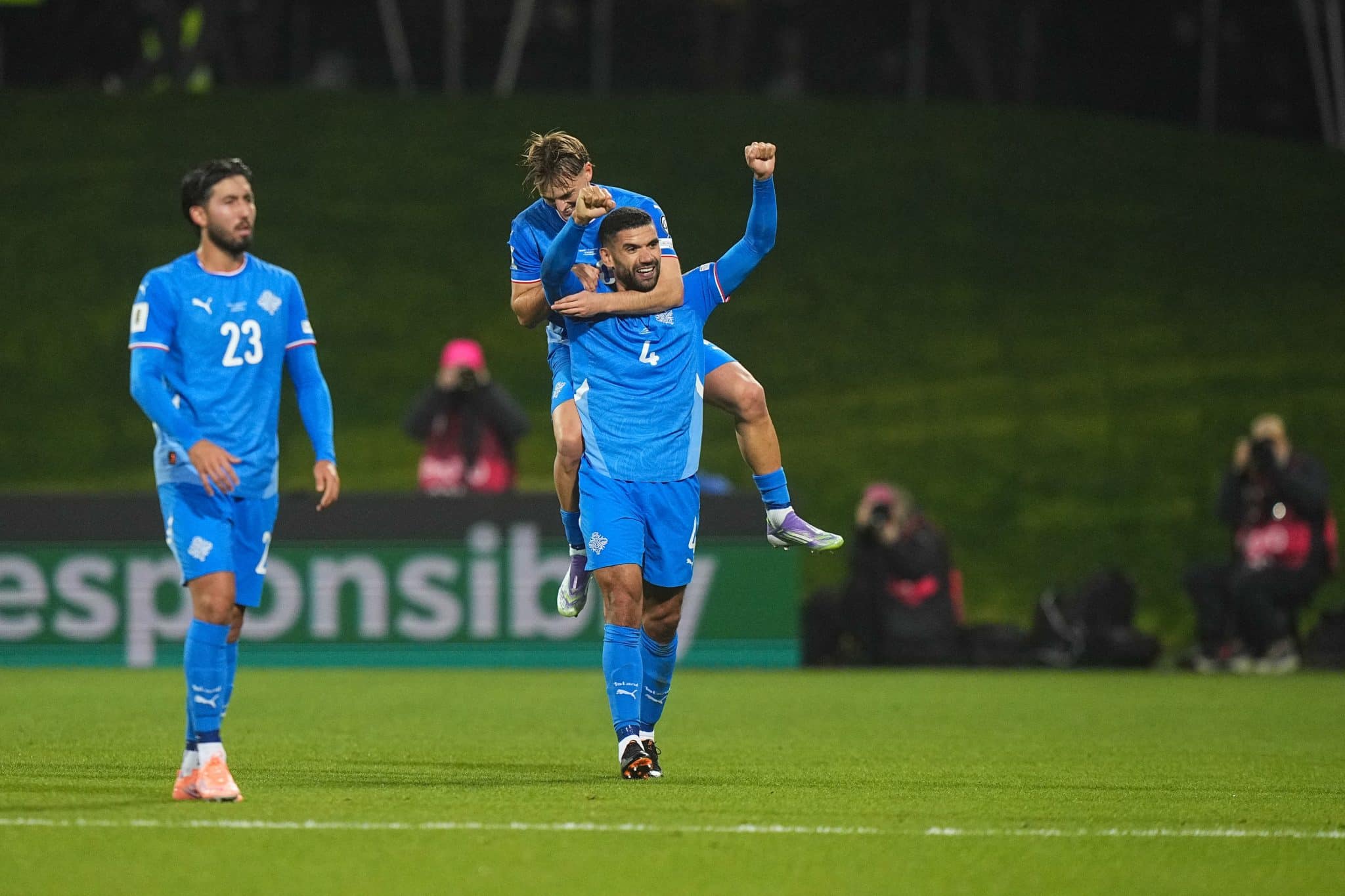 Palsson celebra gol da sele&ccedil;&atilde;o da Isl&acirc;ndia