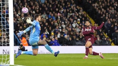 Perri leva a melhor e afunda Paquet&aacute; na crise do West Ham ap&oacute;s derrota na Premier League