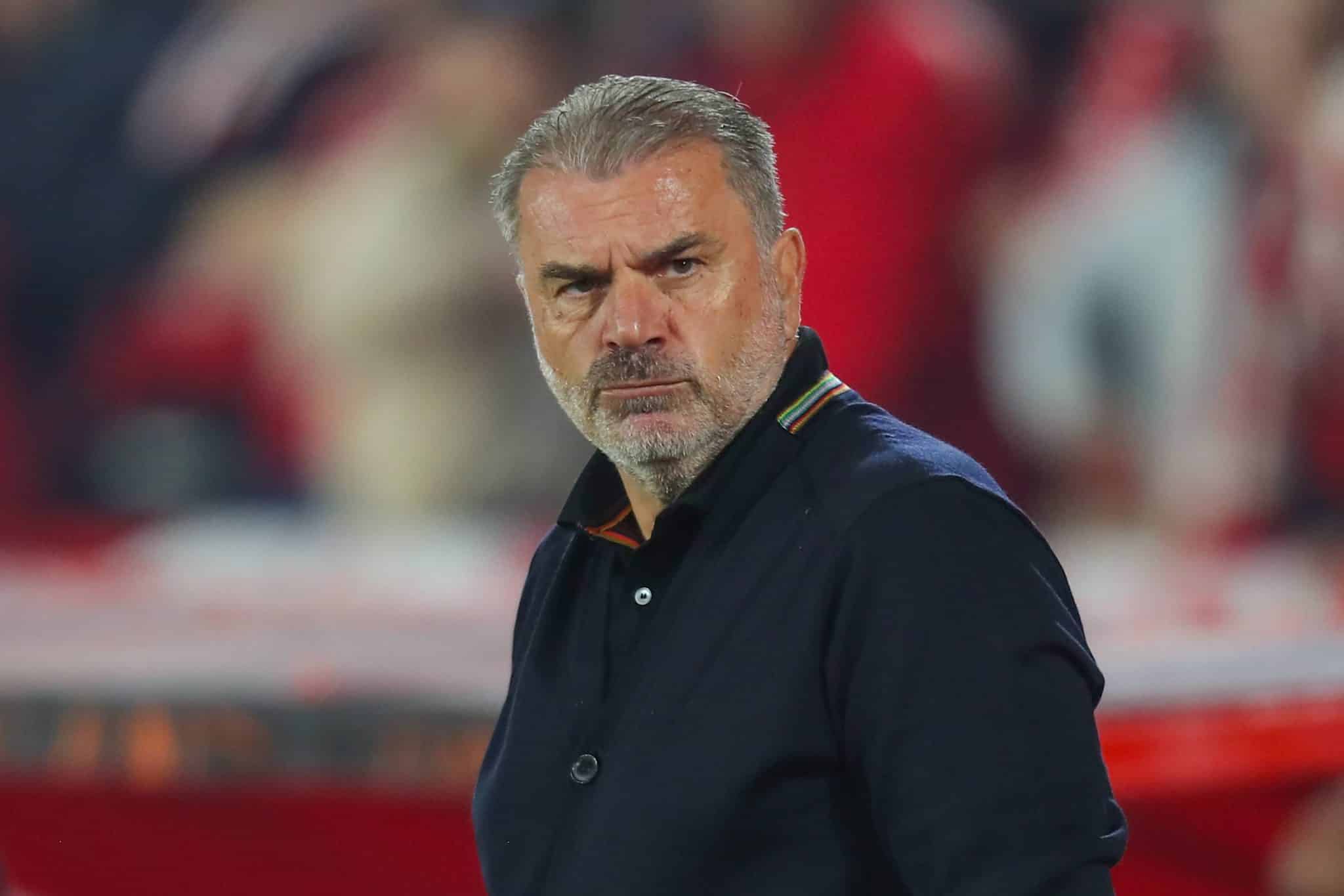 &lsquo;N&atilde;o me surpreende&rsquo;: T&eacute;cnico do Forest responde cantos de &lsquo;demitido&rsquo; da pr&oacute;pria torcida