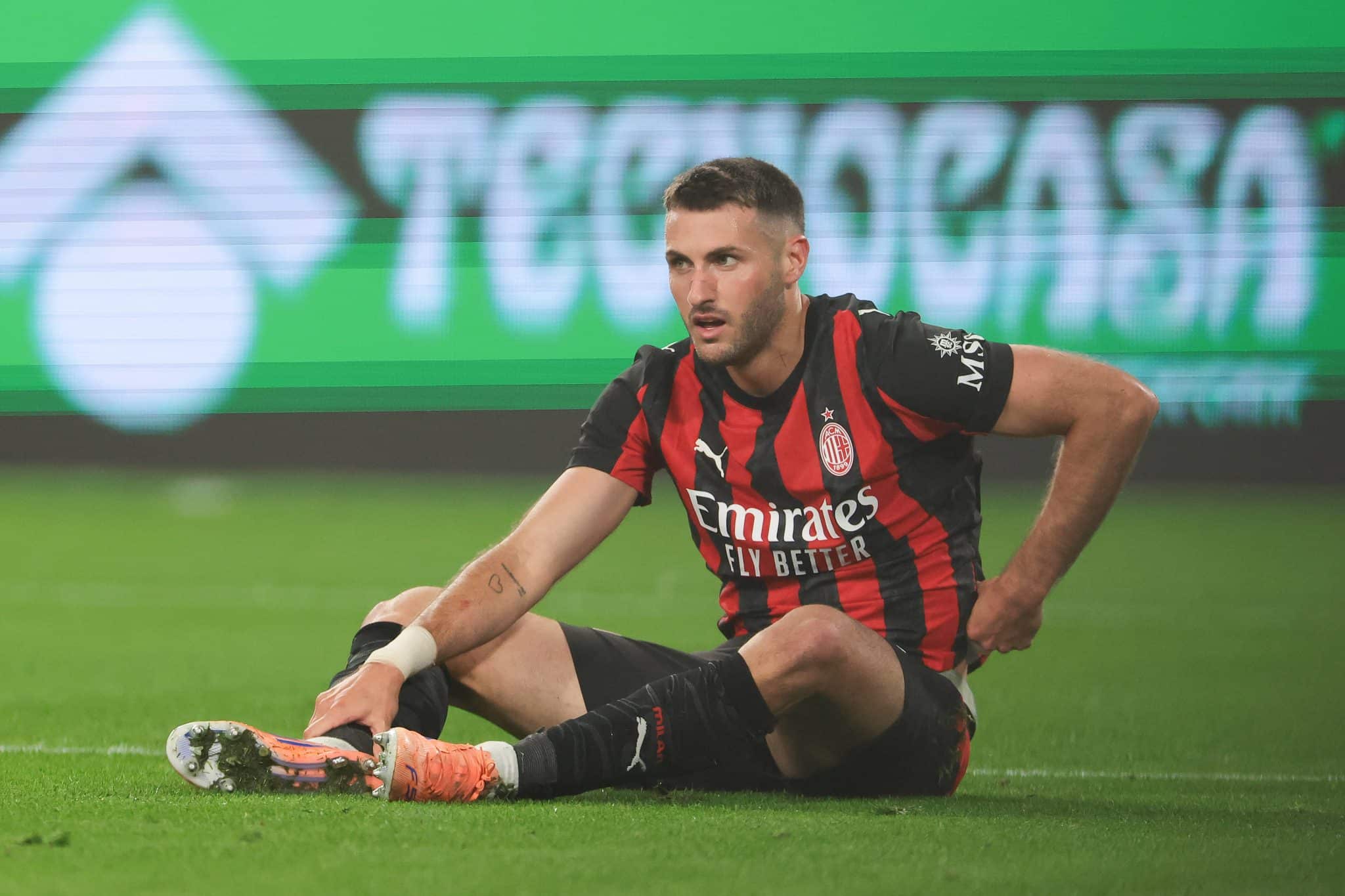 Milan se volta ao mercado e monitora quatro atacantes em meio &agrave; seca de Gim&eacute;nez