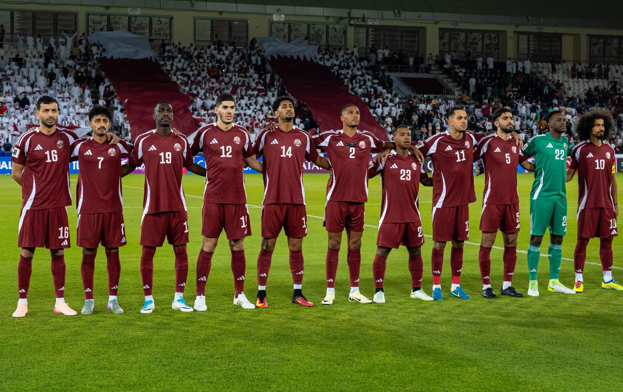 Sele&ccedil;&atilde;o do Catar antes de partida das Eliminat&oacute;rias em Doha