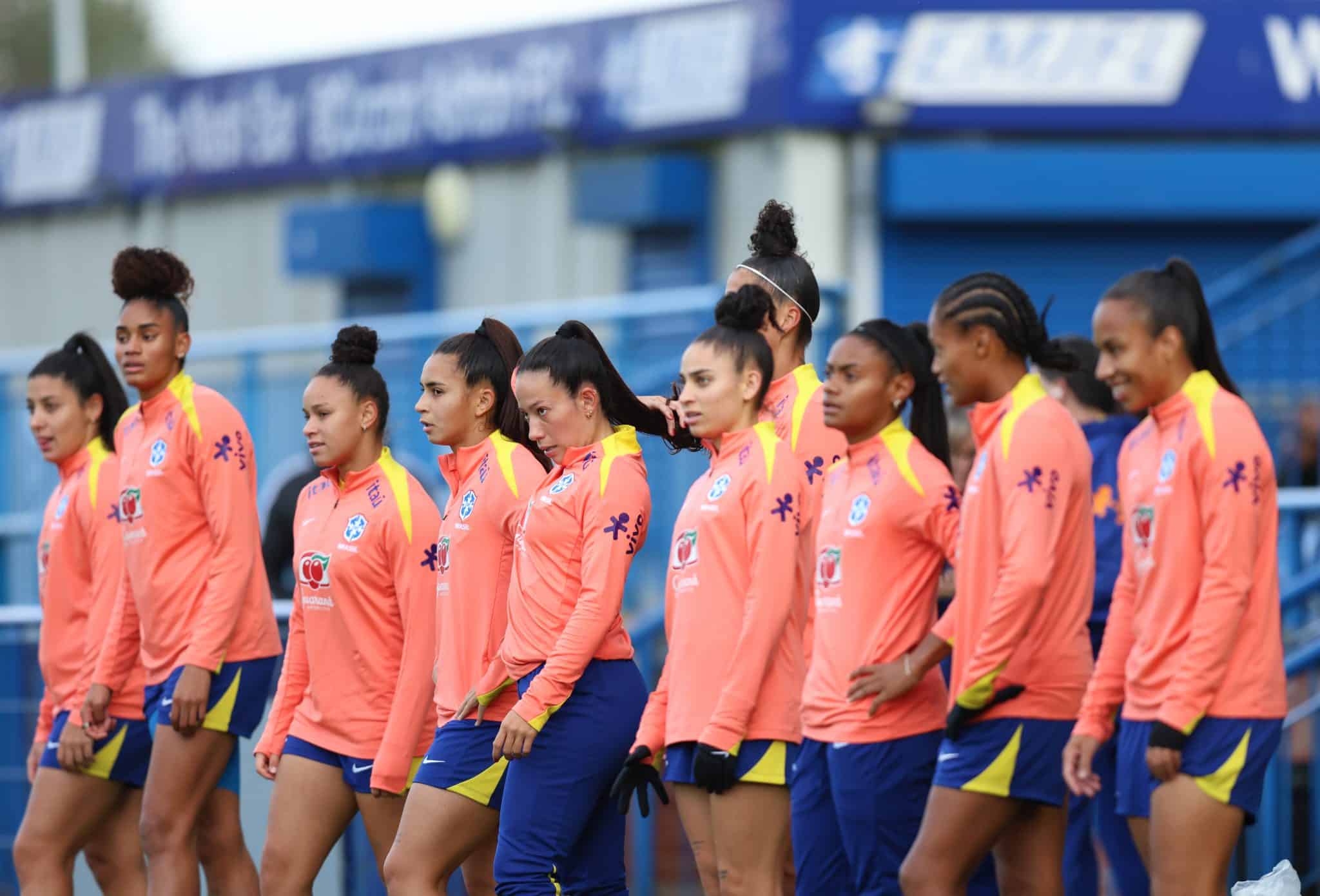 Sele&ccedil;&atilde;o brasileira feminina em treinamento para amistosos contra Inglaterra e It&aacute;lia (Foto: L&iacute;via Villas Boas / CBF)