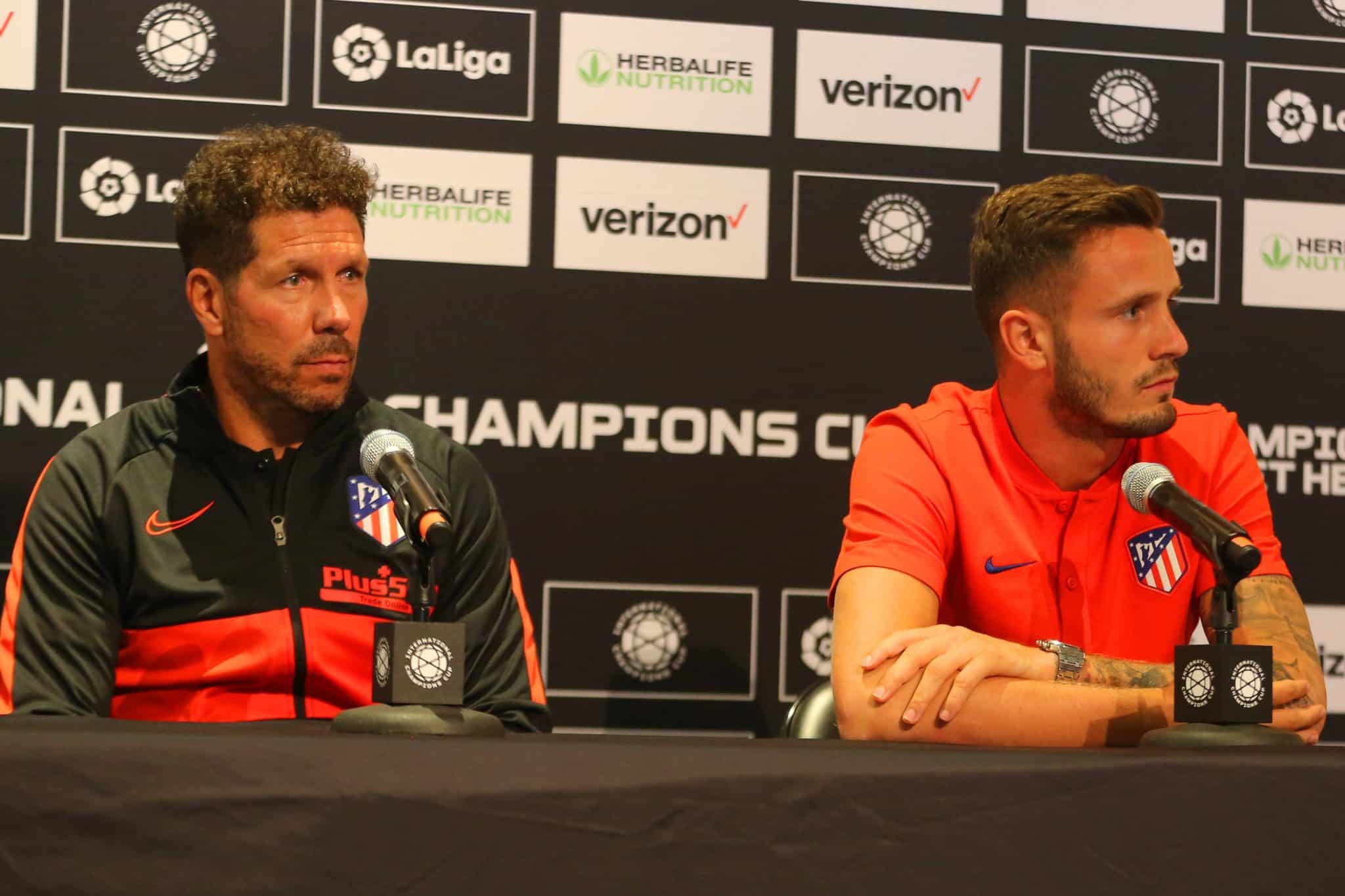 Simeone e Sa&uacute;l durante entrevista coletiva
