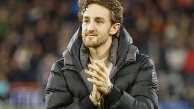 Dois anos ap&oacute;s sofrer parada card&iacute;aca, zagueiro &eacute; liberado para voltar ao futebol