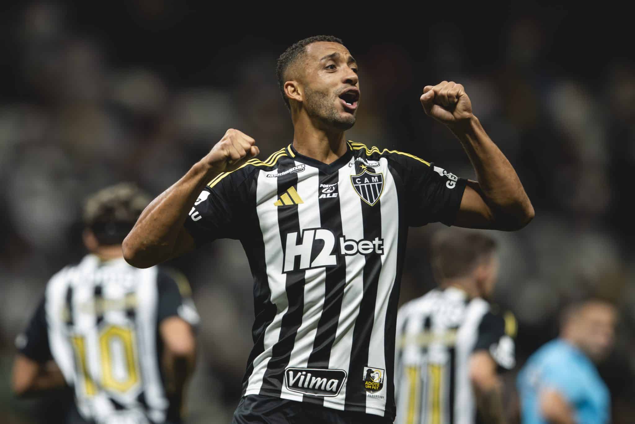 Victor Hugo comemora gol do Galo