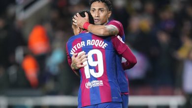 Pend&ecirc;ncias por Raphinha, Vitor Roque e mais: Barcelona ainda deve R$ 1 bilh&atilde;o por refor&ccedil;os