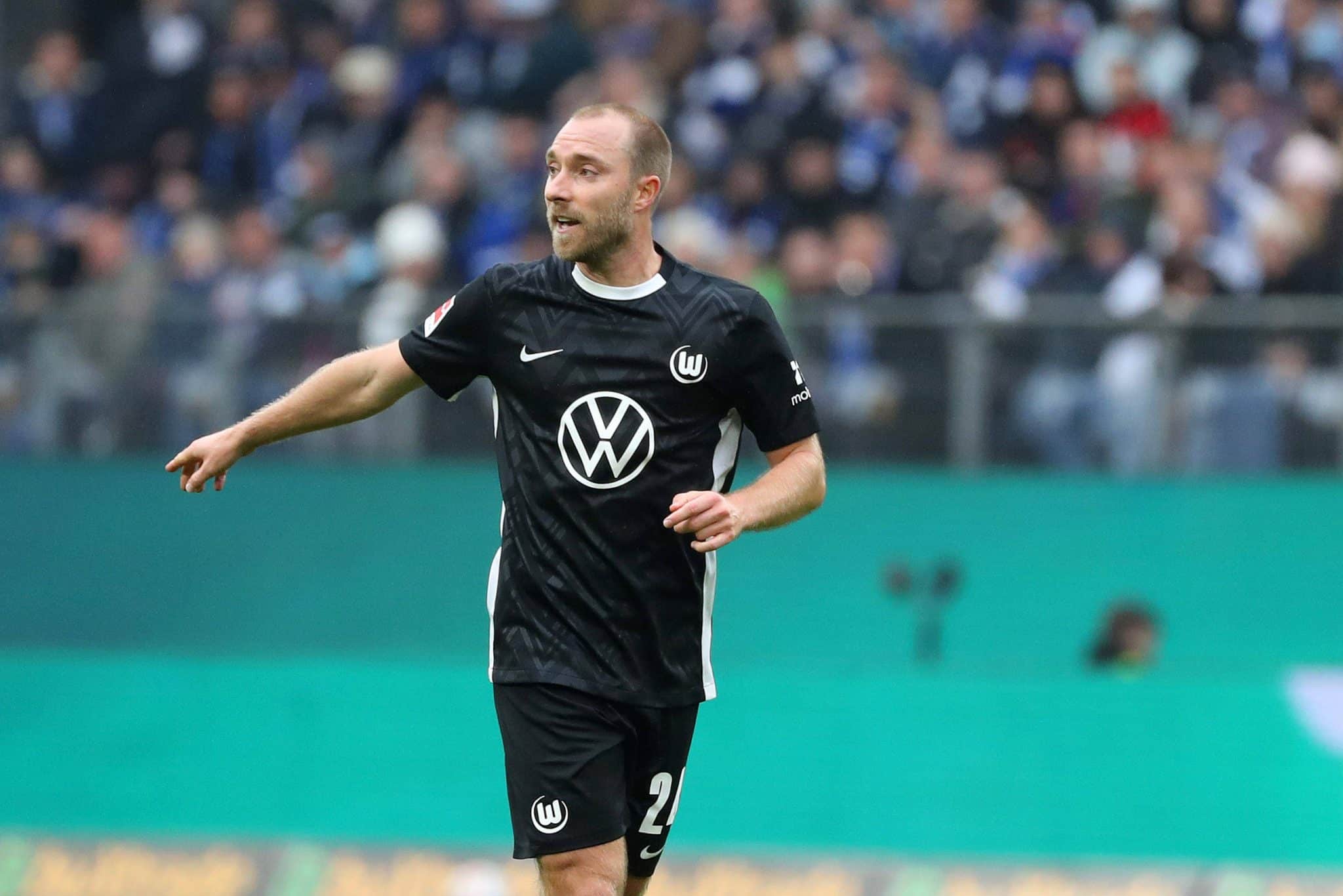 Eriksen agora defende o Wolfsburg