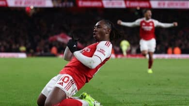 &lsquo;Quem &eacute; Eze?&rsquo;: Astro do Arsenal responde treinador e castiga Tottenham em goleada