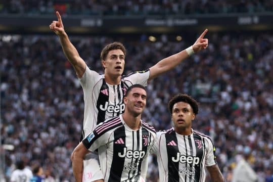 Chelsea disputar&aacute; jovem estrela da Juventus com favoritos da Champions League