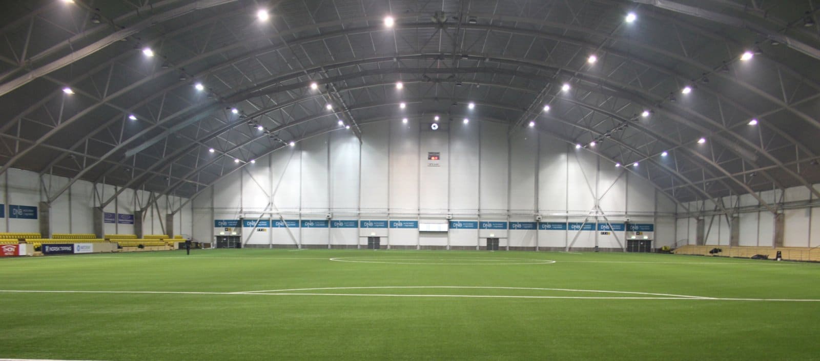 LSK&ndash;Hallen &eacute; uma arena fechada