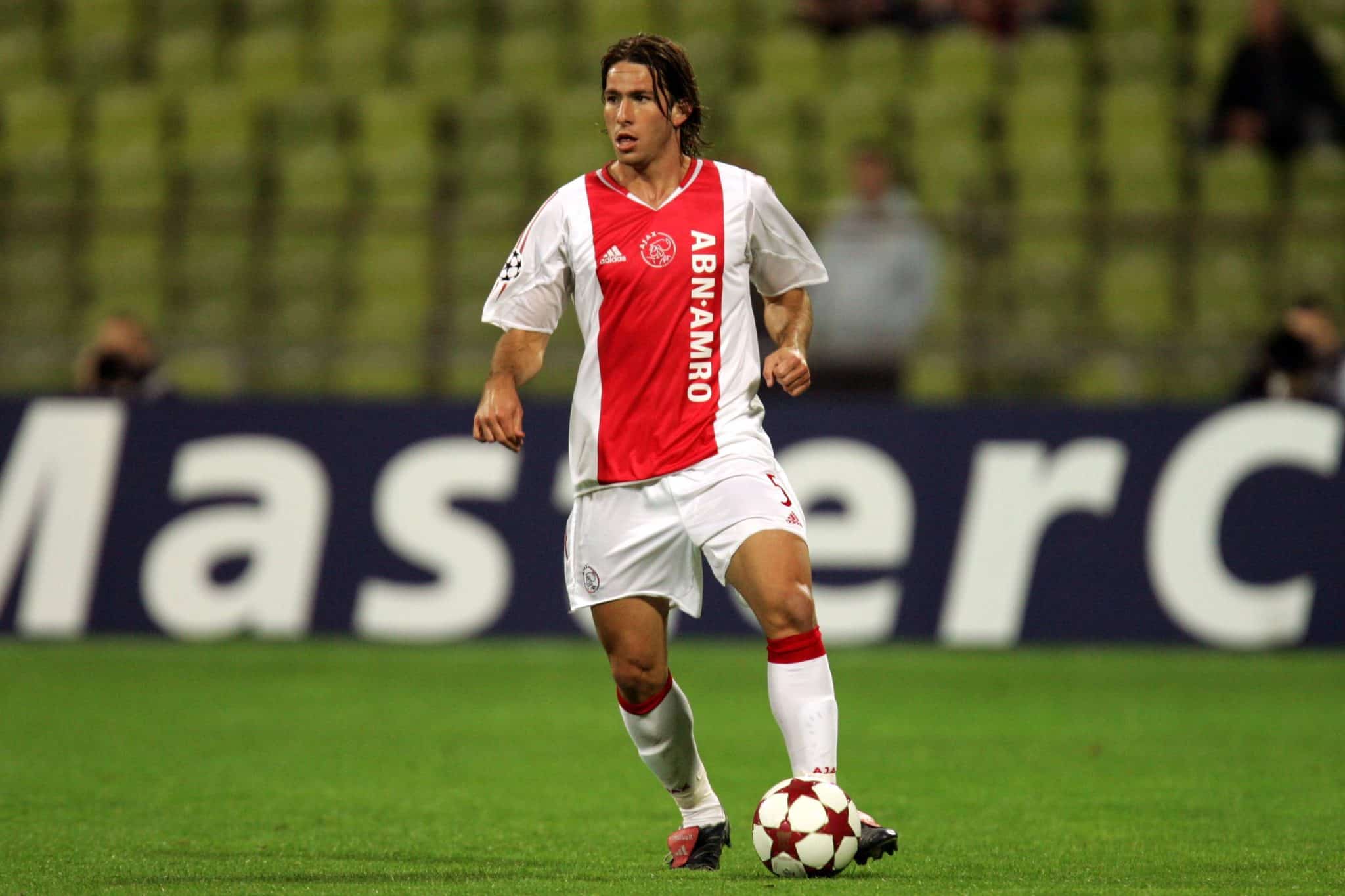 Maxwell foi jogador do Ajax entre 2001 e 2006