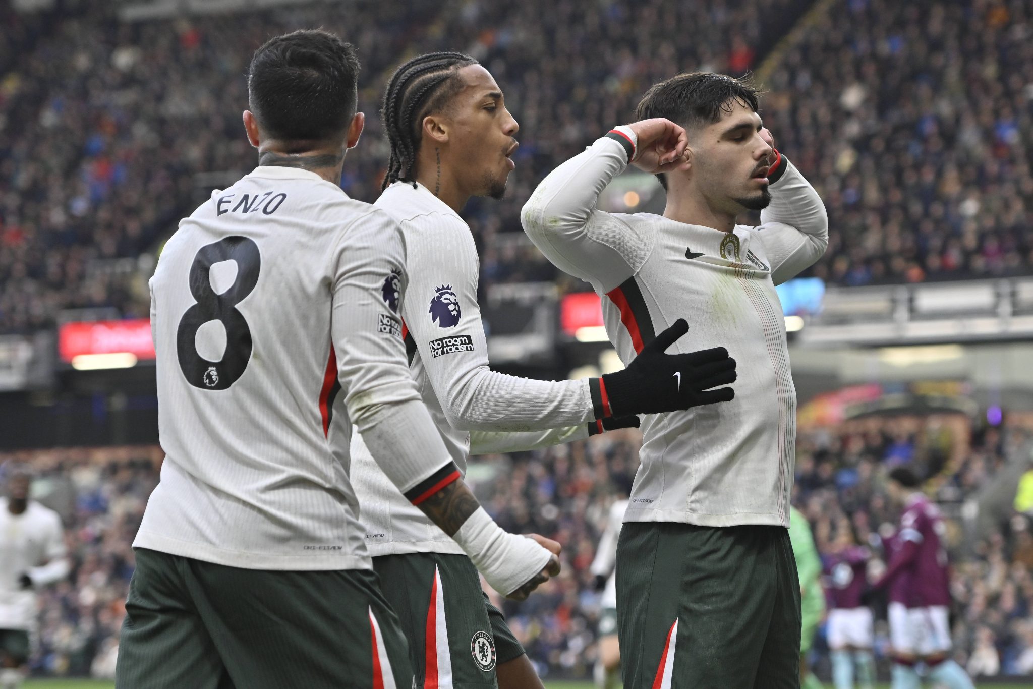 Com brasileiro &lsquo;brilhante&rsquo;, Maresca encontra respostas, mas n&atilde;o soluciona maior problema do Chelsea