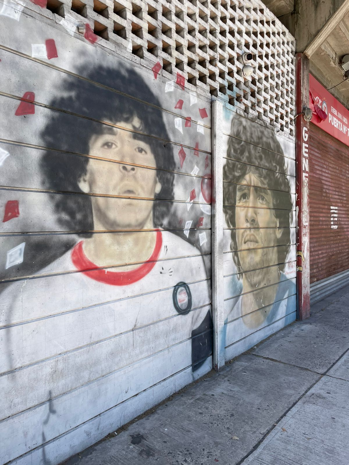 Murais em homenagem a Maradona