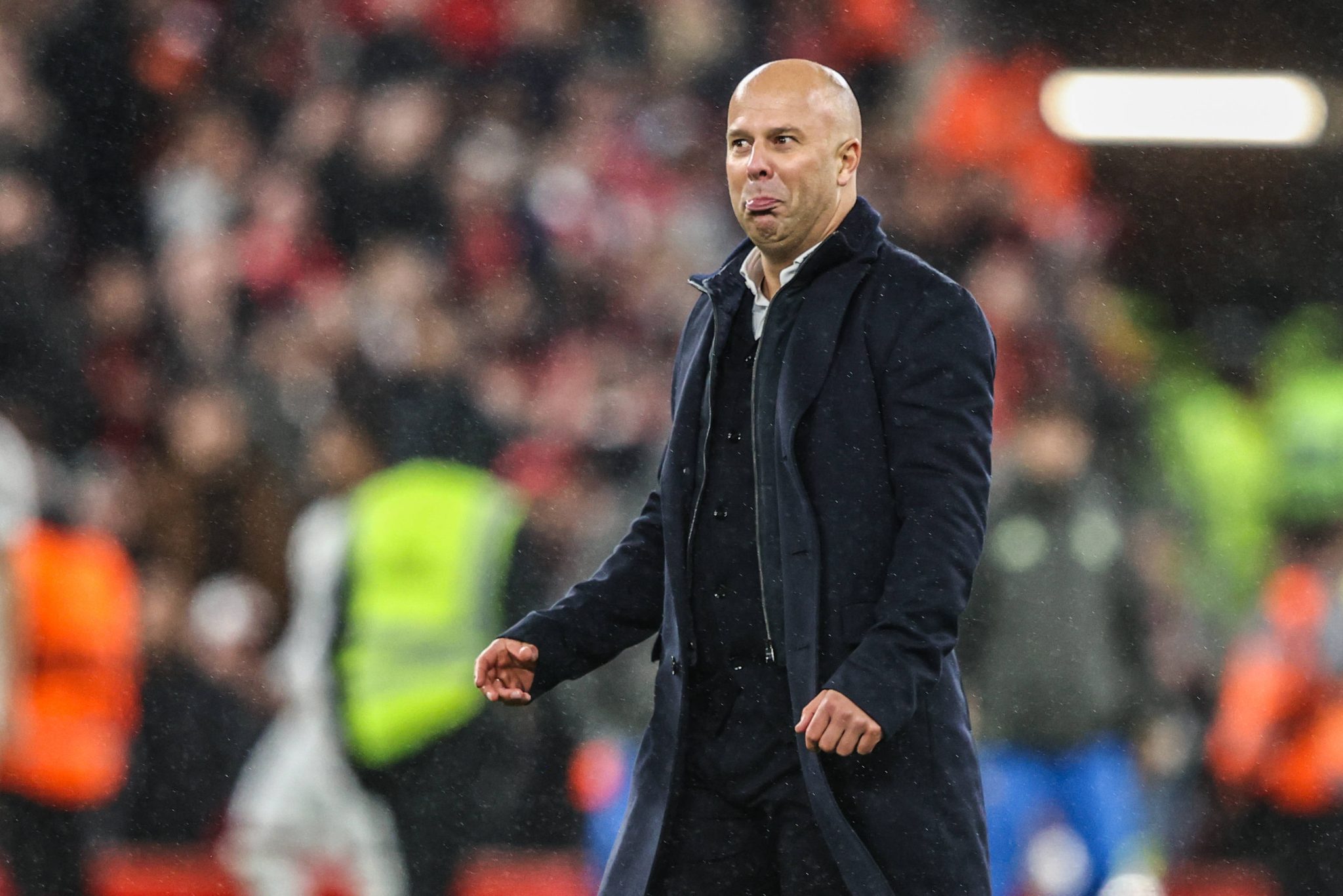 &lsquo;Temos sido bastante consistentes&hellip; na derrota&rsquo;: Slot brinca com problemas do Liverpool