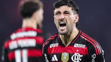 Flamengo ganha certezas em vit&oacute;ria que aumenta vantagem sobre Palmeiras