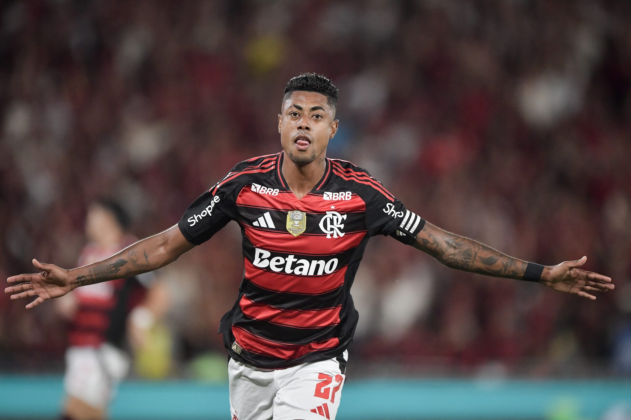 Filipe Lu&iacute;s alcan&ccedil;a objetivo e ganha duas respostas em vit&oacute;ria do Flamengo sobre o Sport