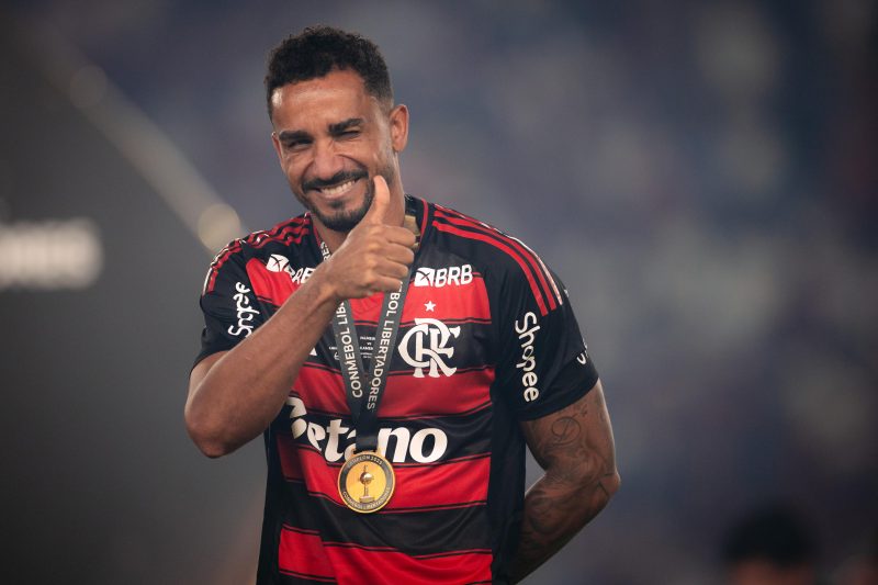Tetra do Flamengo na Libertadores redime criticado Danilo e faz jus ao alto nível de sua carreira