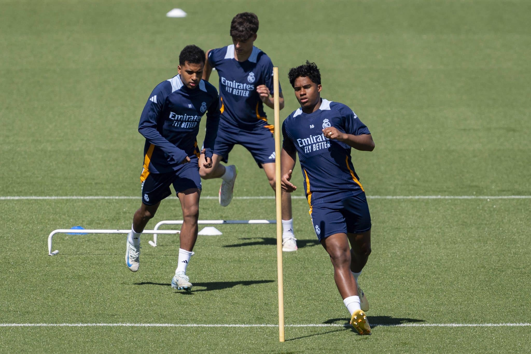 La Liga 2024/25: Real Madrid Training Session and Press Conference