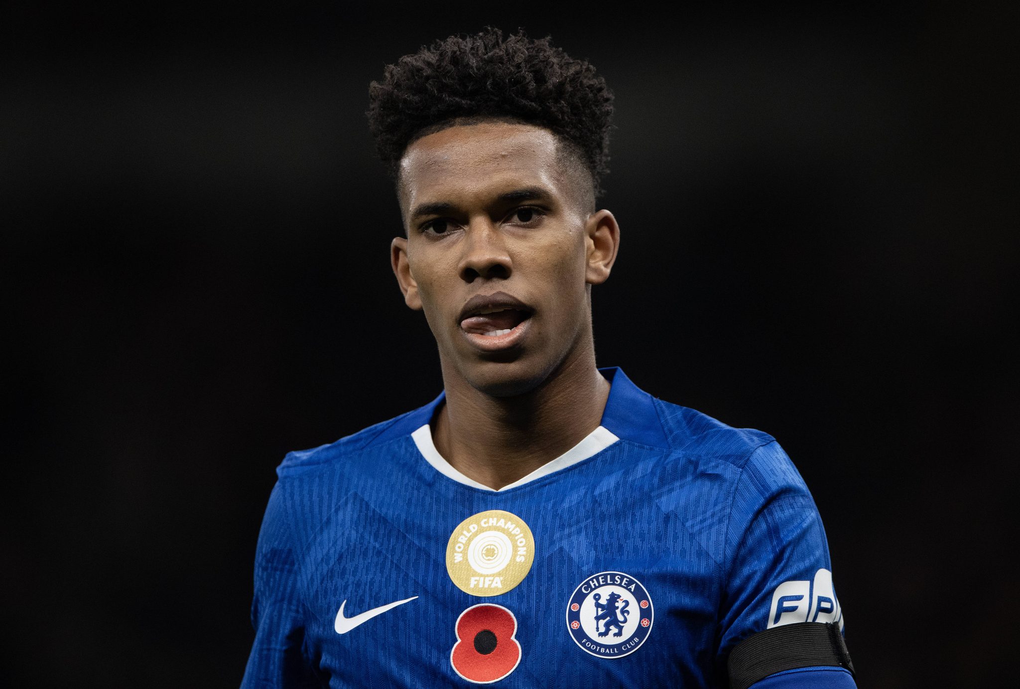 Trio brasileiro salva Chelsea de erros de refor&ccedil;o de R$ 276 milh&otilde;es contra surpresa da Champions