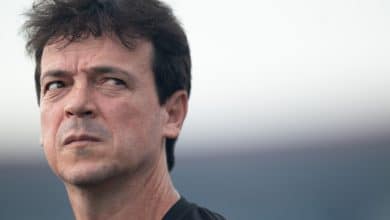 Acabou o encanto? Vasco de Diniz vai do c&eacute;u ao inferno ao sofrer terceira pancada seguida