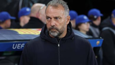 &lsquo;Por que Hansi Flick insiste em um plano fadado ao fracasso no Barcelona?&rsquo;