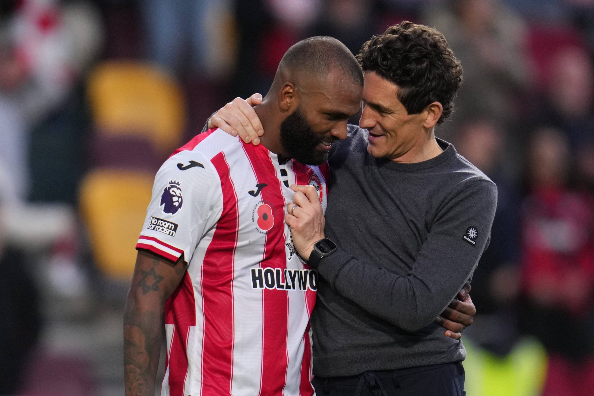 No radar da Sele&ccedil;&atilde;o, brasileiro conduz remontada em Brentford x Newcastle e cola em Haaland