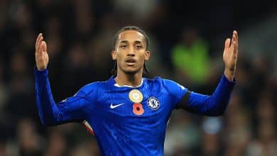 Jo&atilde;o Pedro d&aacute; trabalho, quebra seca no Chelsea e mant&eacute;m freguesia do Tottenham