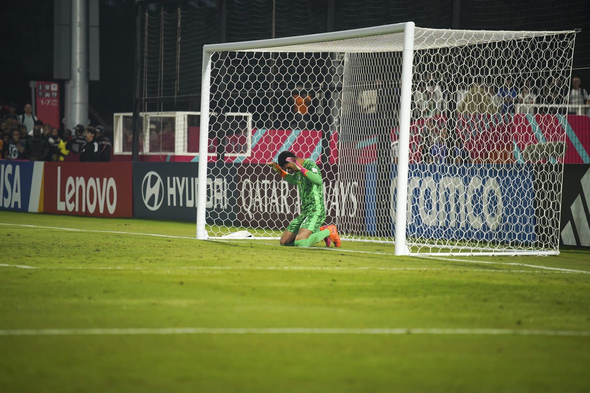 Jo&atilde;o Pedro em jogo da Sele&ccedil;&atilde;o sub-17