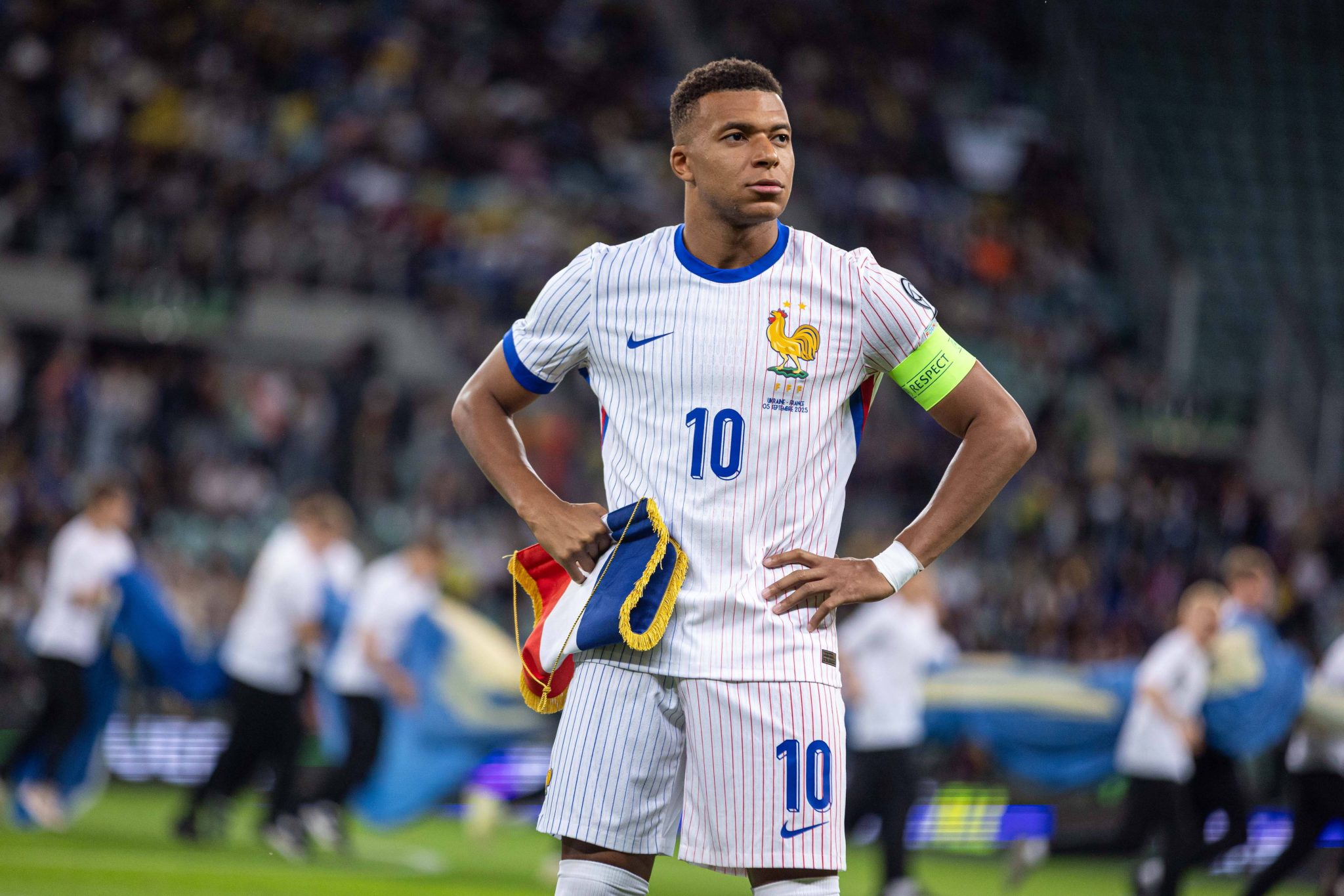 Por que jogo entre Fran&ccedil;a x Ucr&acirc;nia ser&aacute; acompanhado de perto pelas autoridades