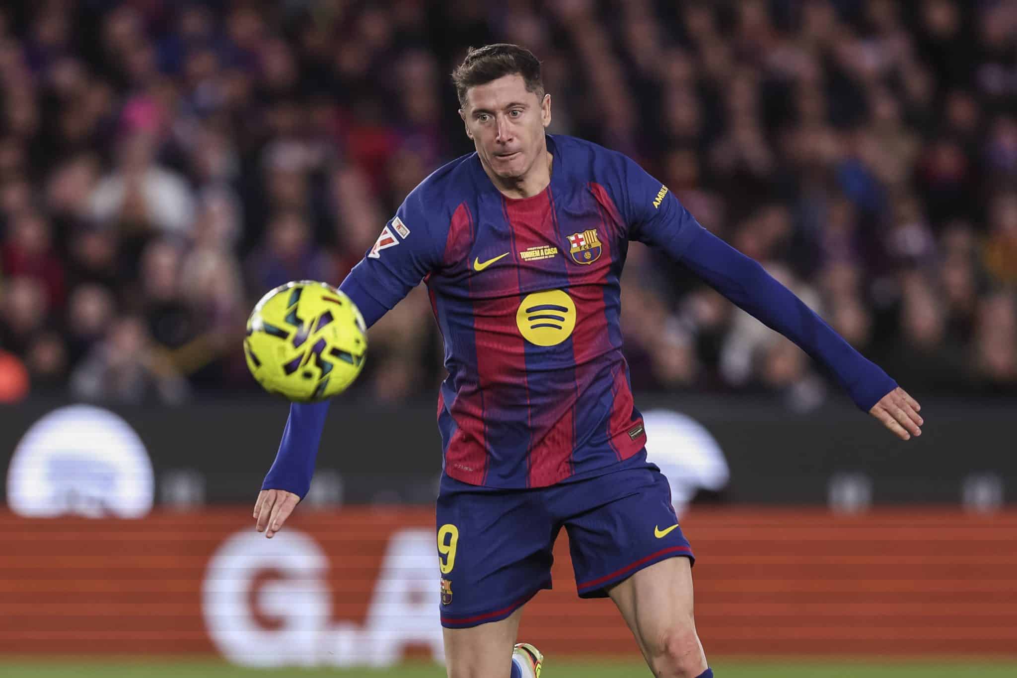 &lsquo;Quem quiser aposent&aacute;-lo, deve esperar&rsquo;: Estrela se reinventa no Barcelona