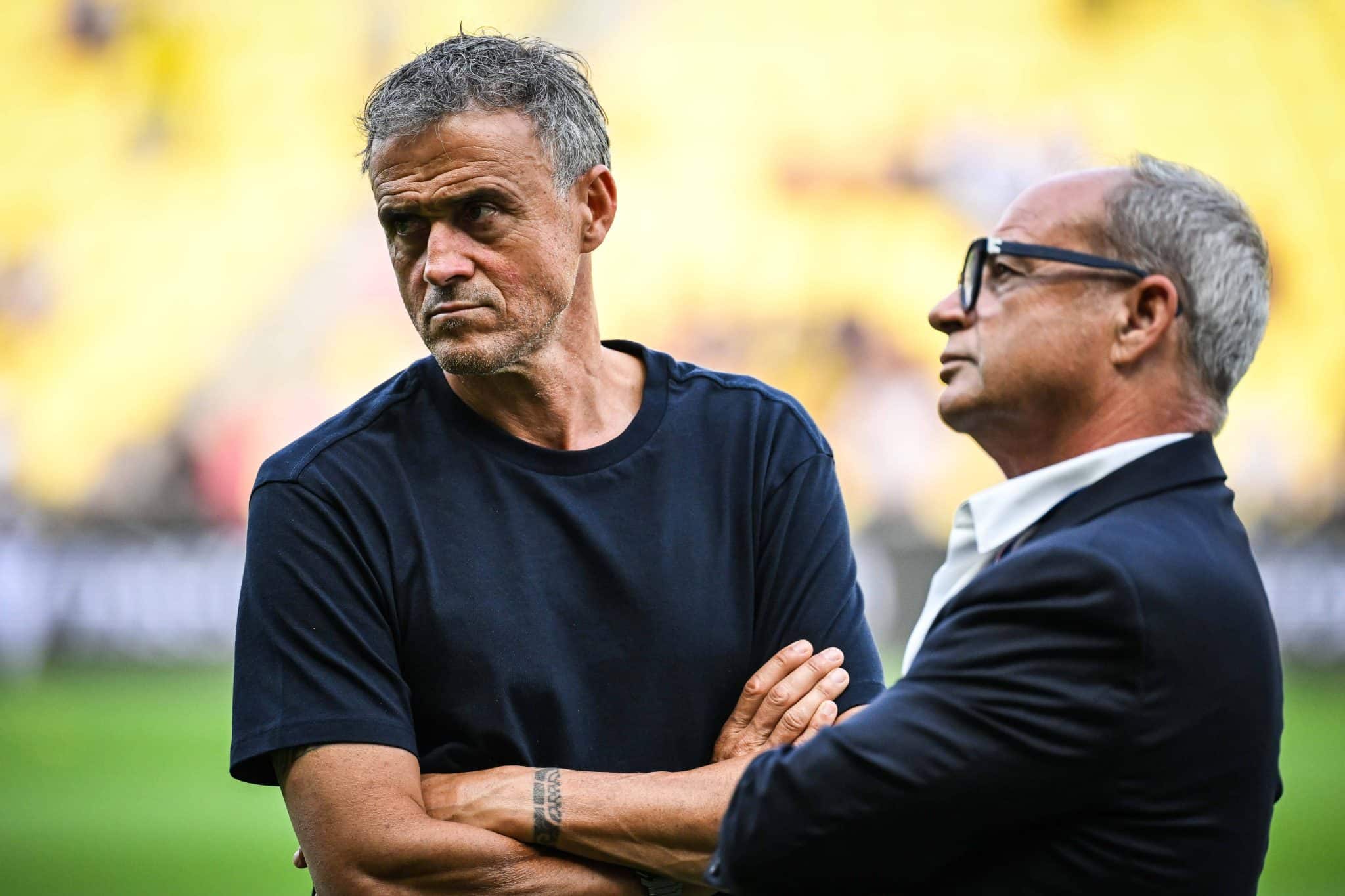 Vai contratar mais? PSG tra&ccedil;a plano para janela de transfer&ecirc;ncias de janeiro