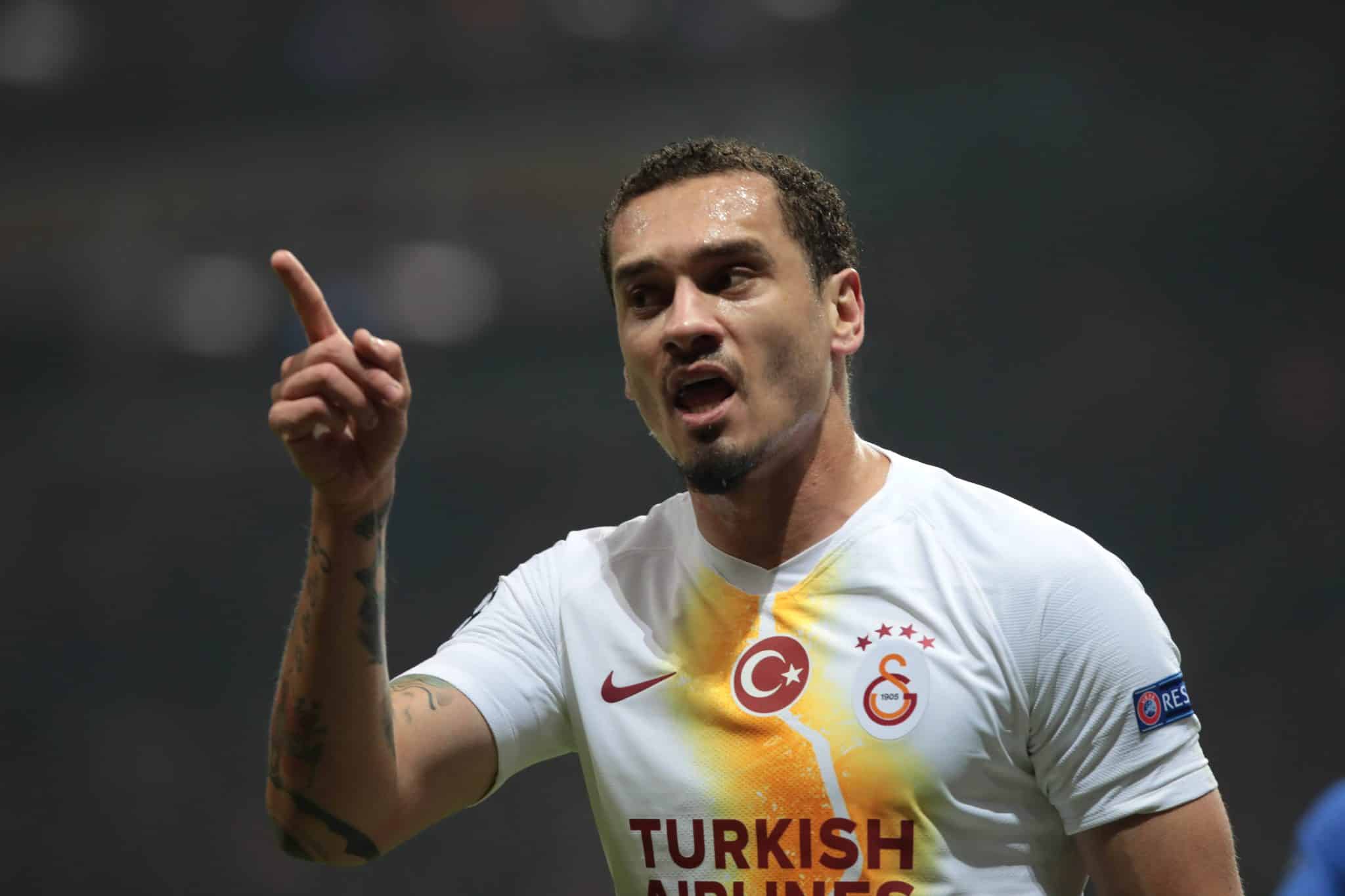 Maicon pelo Galatasaray