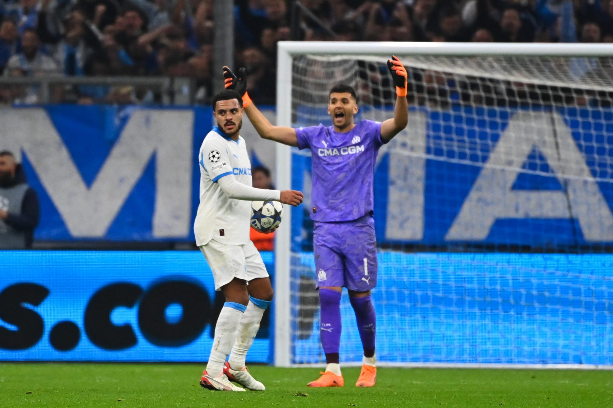 &lsquo;Os &aacute;rbitros s&atilde;o presun&ccedil;osos e arrogantes, n&oacute;s fomos roubados&rsquo;