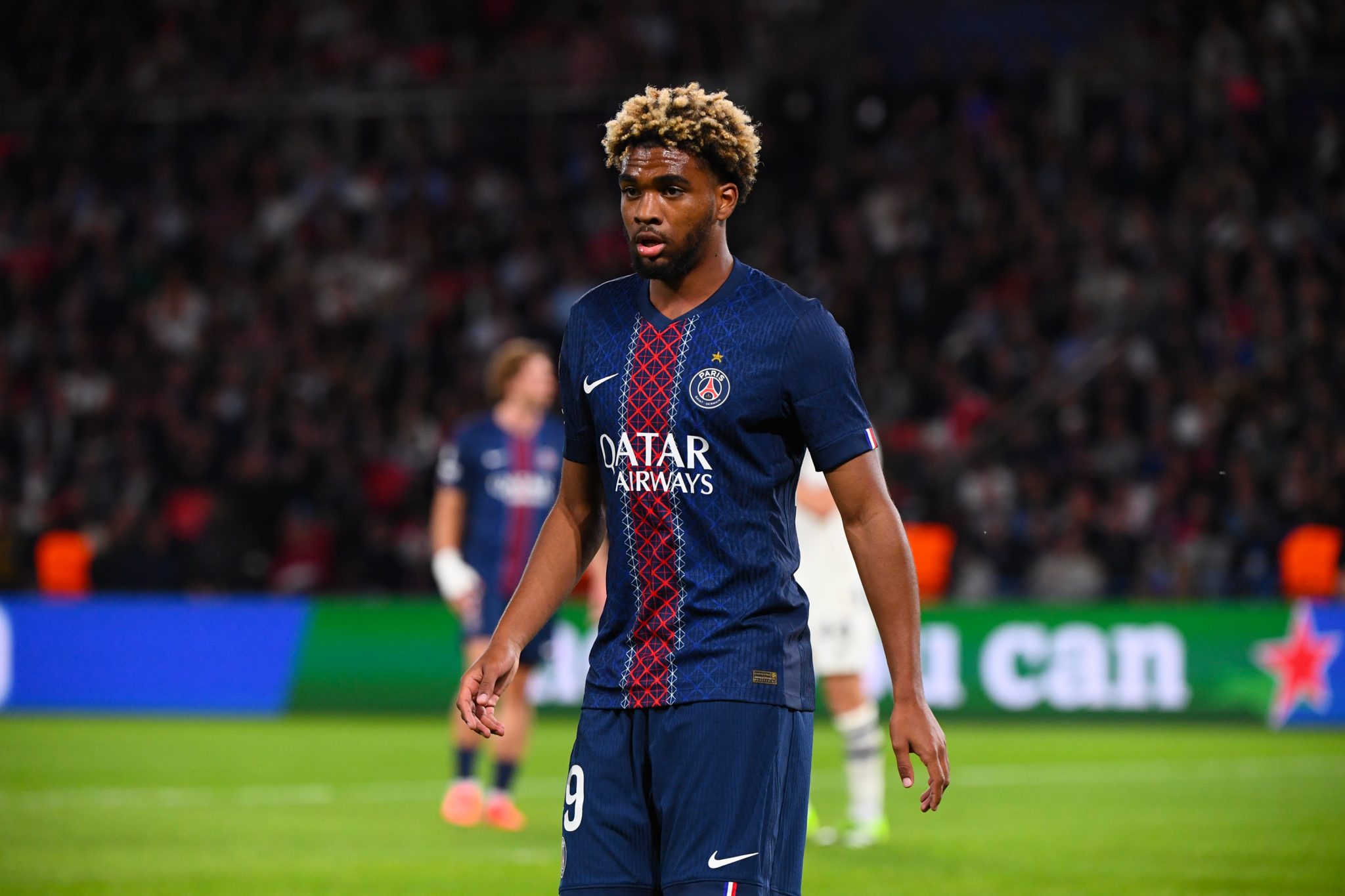 Senegal vence &lsquo;queda de bra&ccedil;o&rsquo; com a Fran&ccedil;a e leva nova joia para enfrentar o Brasil