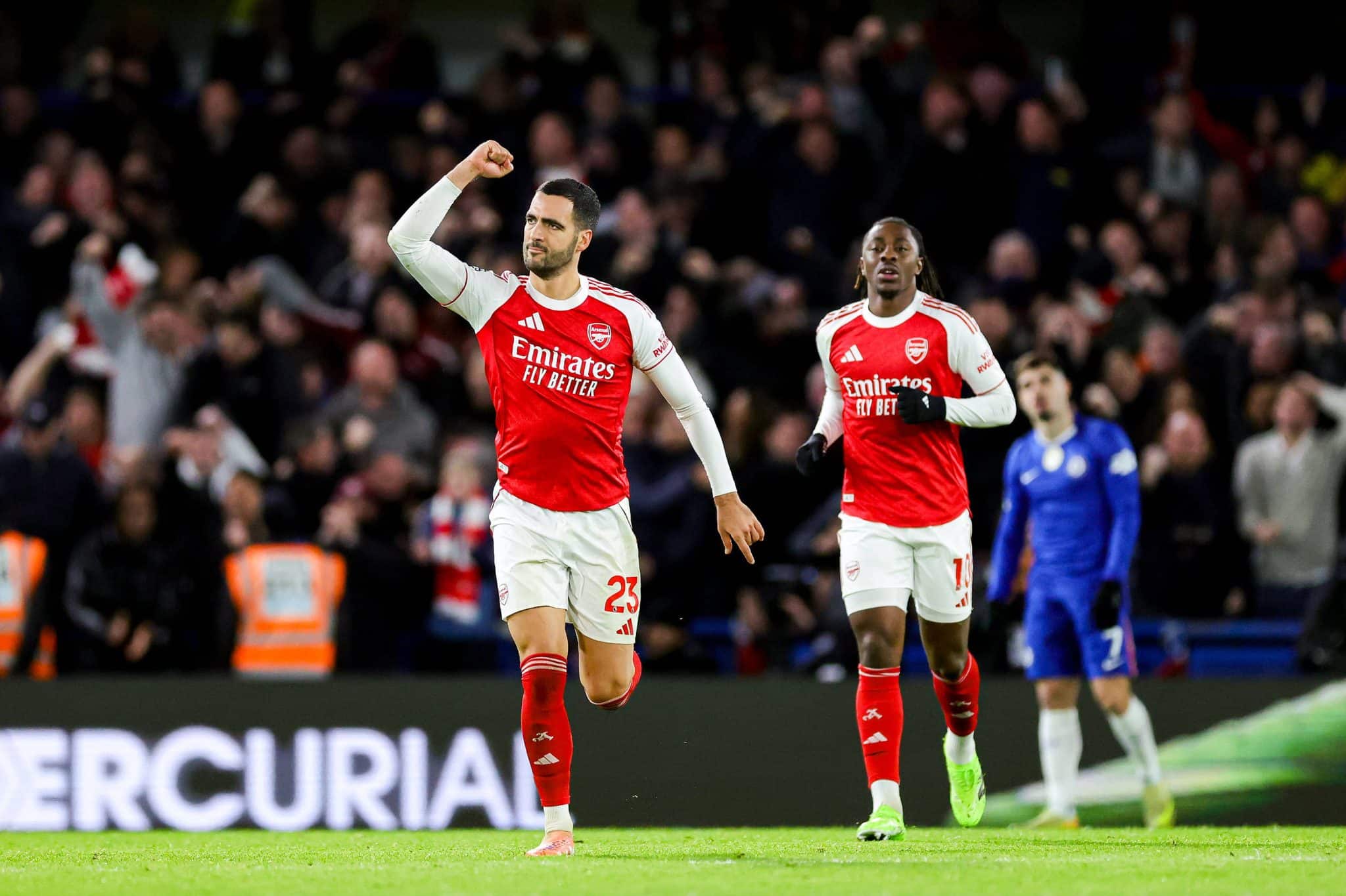 Merino celebra gol de empate do Arsenal sobre Chelsea (Foto: Imago)