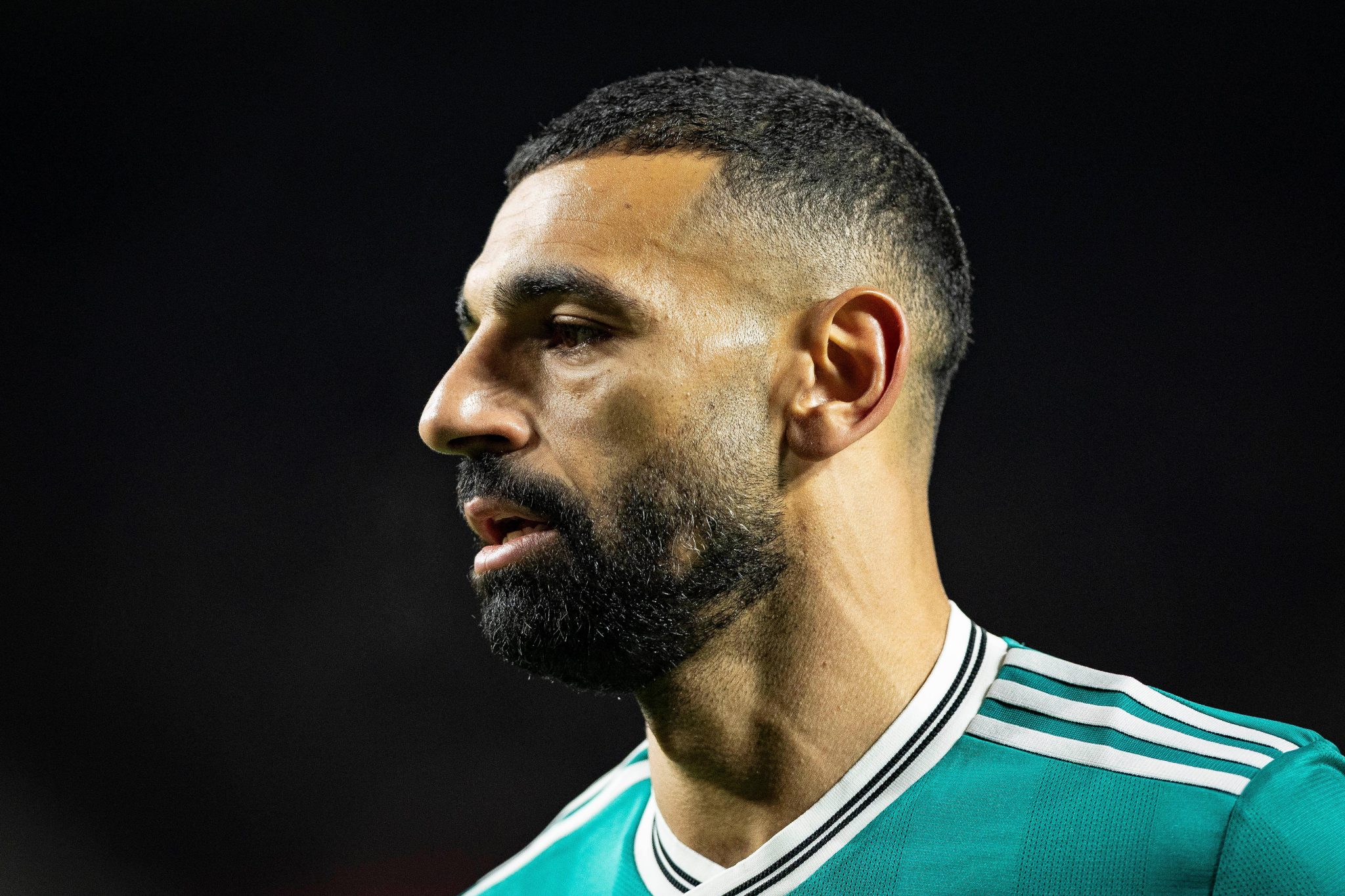 &lsquo;N&atilde;o estou feliz&rsquo;: Salah faz desabafo ap&oacute;s vit&oacute;ria e recorde pelo Liverpool