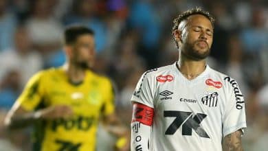At&eacute; quando tudo come&ccedil;a bem, Neymar consegue se complicar e deixar o Santos na m&atilde;o