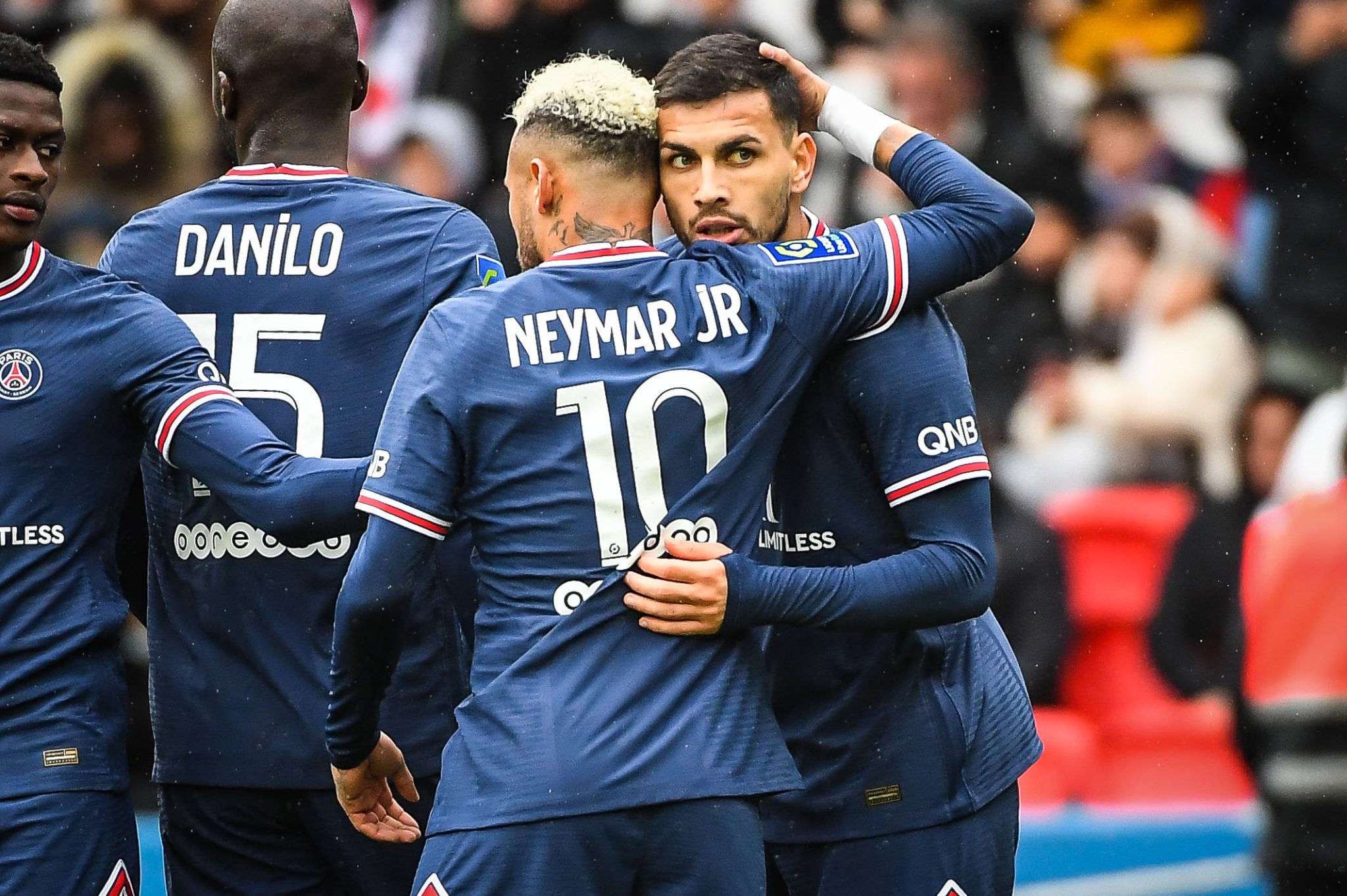 &Iacute;dolo do Boca Juniors revela conversas com Neymar e Dybala sobre refor&ccedil;ar clube argentino