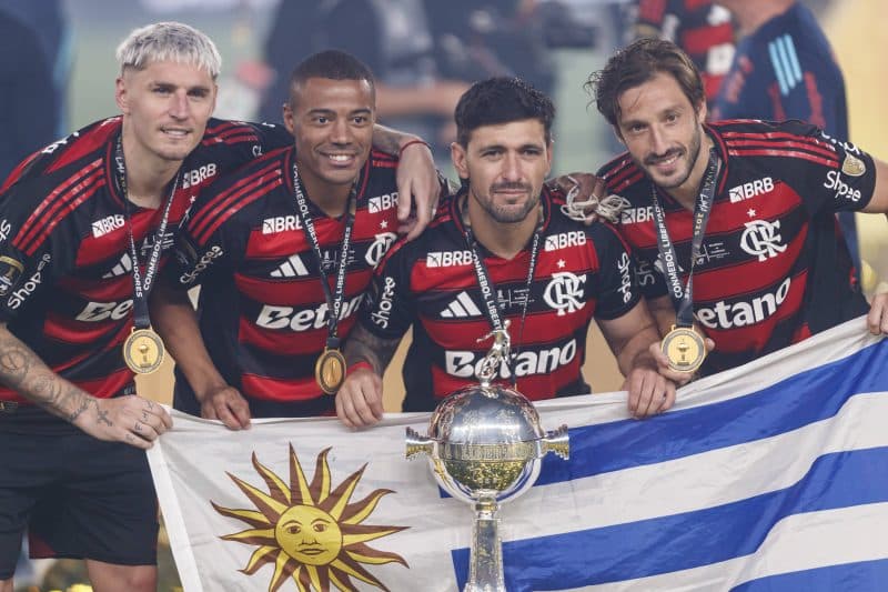 ‘Recorde de lendas’: Imprensa internacional destaca gringos do Flamengo após tetra