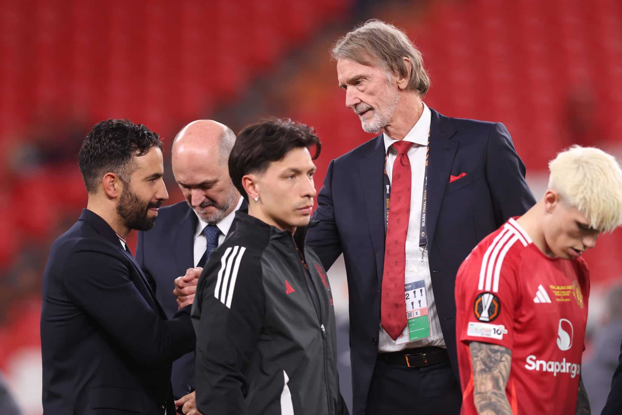 Ratcliffe cumprimenta Ruben Amorim