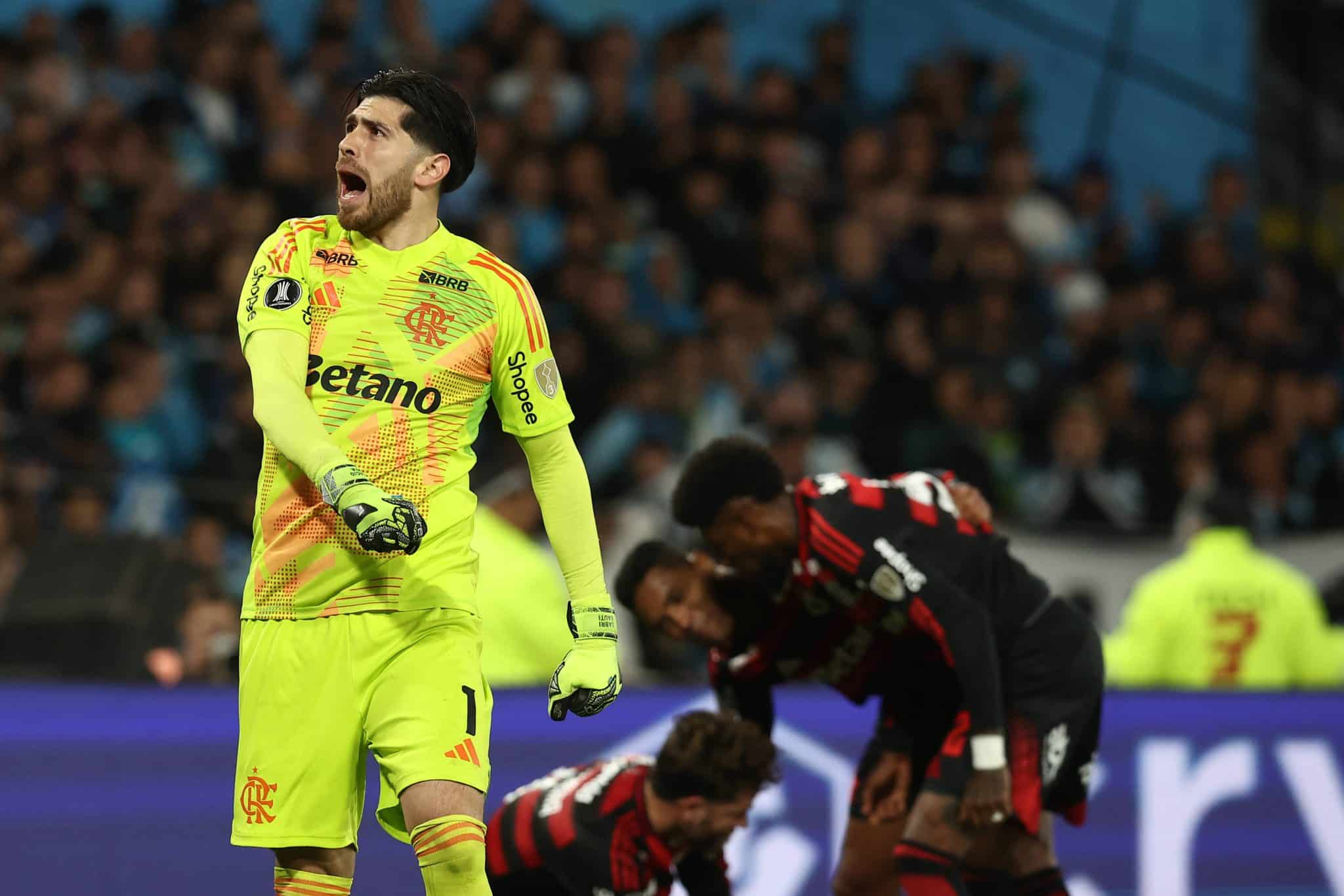 Rossi celebra classifica&ccedil;&atilde;o contra o Racing