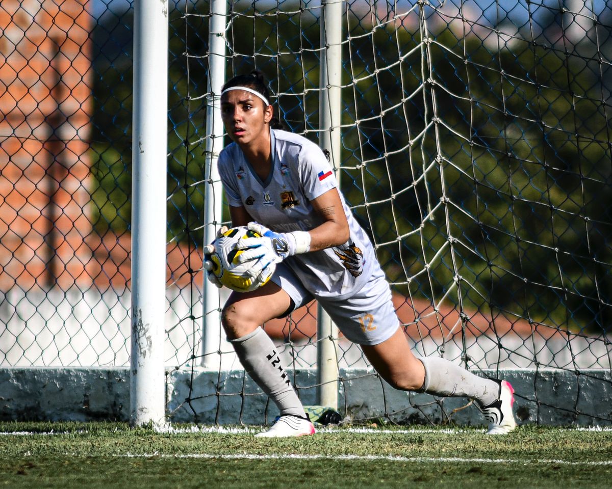 Sandy em atua&ccedil;&atilde;o pelo JCFC-AM  (Foto: Acervo Pessoal/Cortesia)