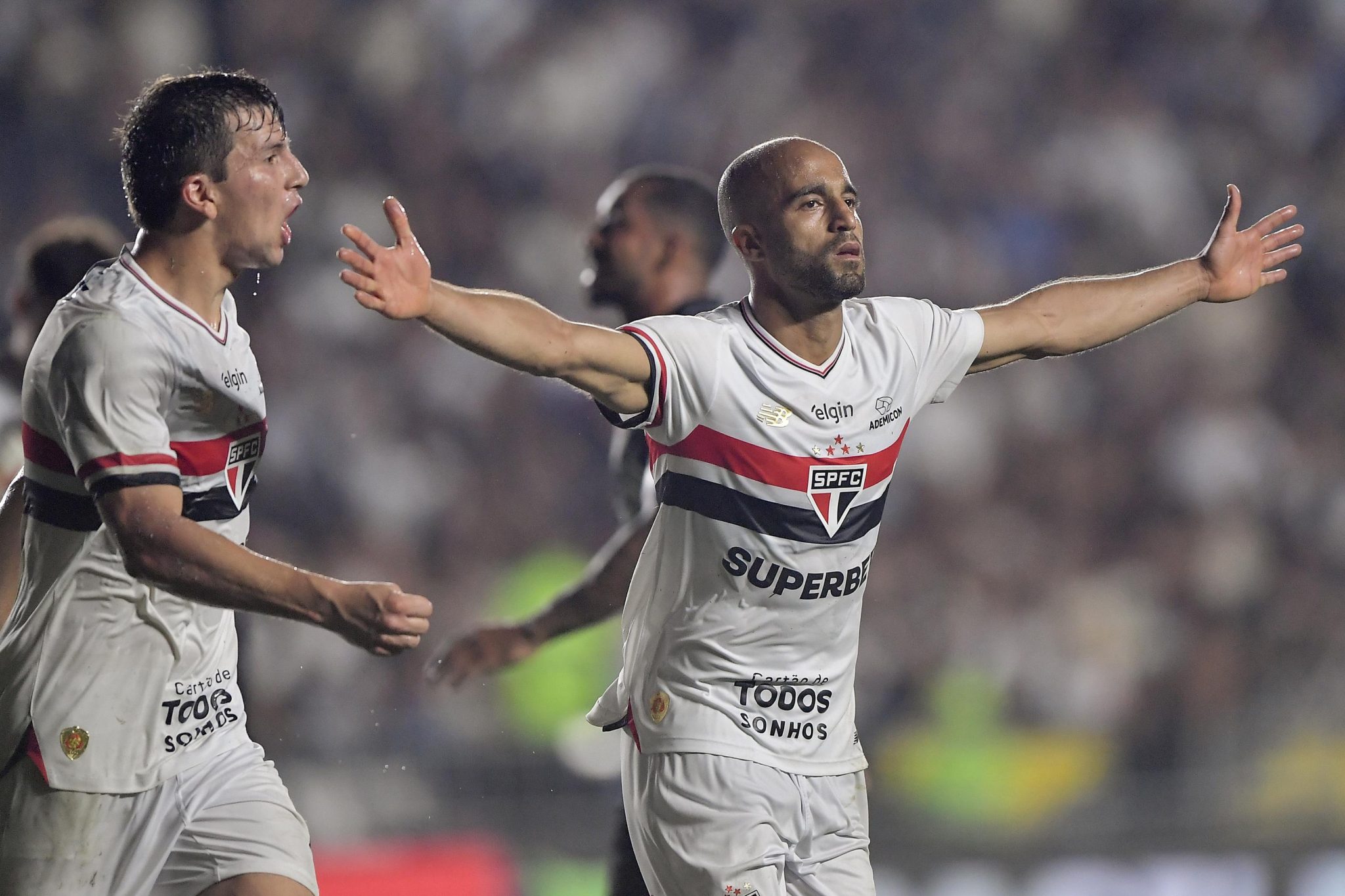 Diniz contribui e S&atilde;o Paulo quebra longo tabu contra o Vasco