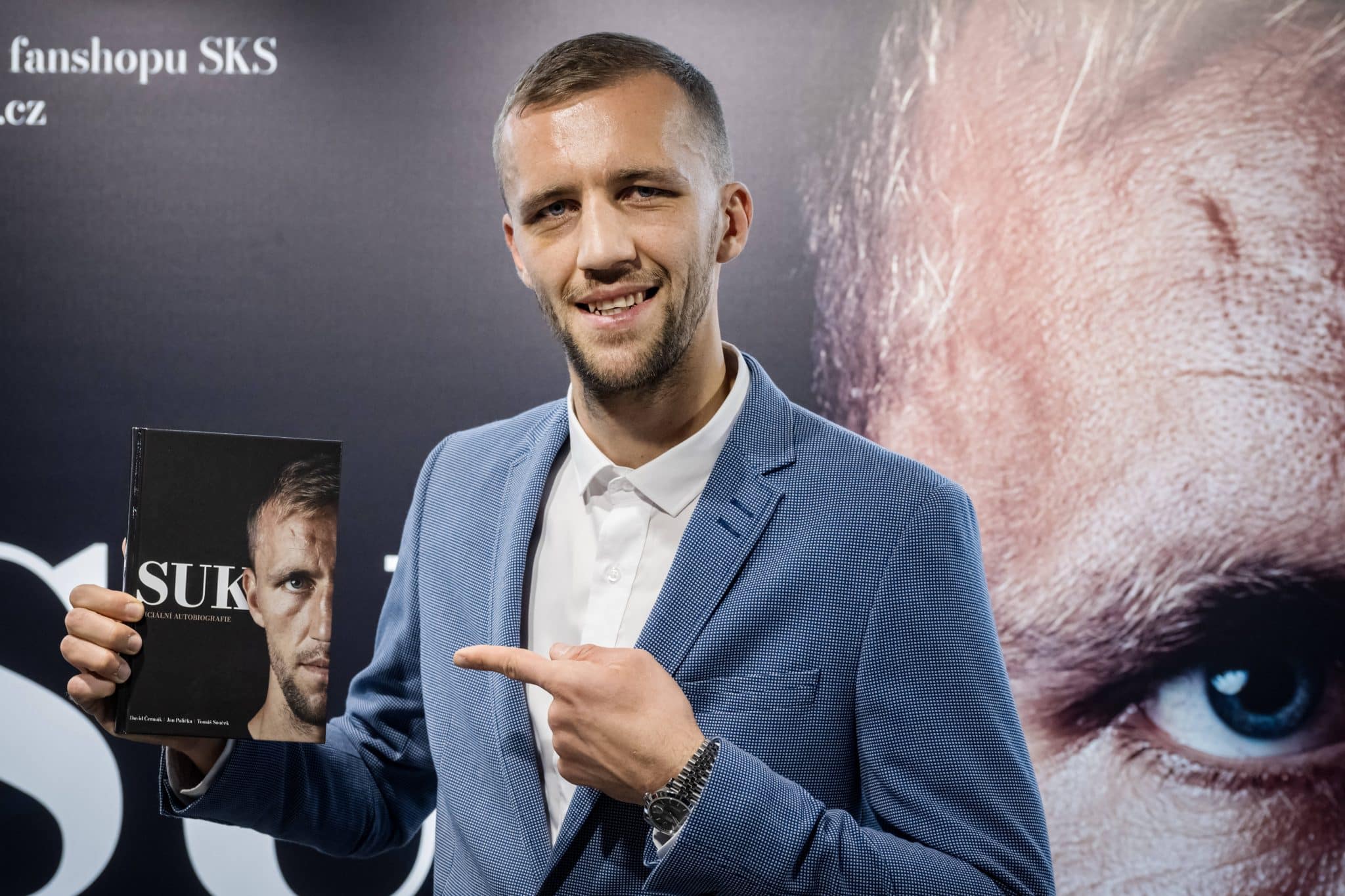 Soucek durante o lan&ccedil;amento de seu livro