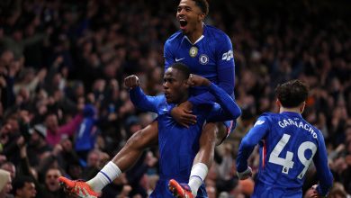 Mesmo com 10, Chelsea bate de frente com l&iacute;der Arsenal e tem segredo para brigar pelo t&iacute;tulo