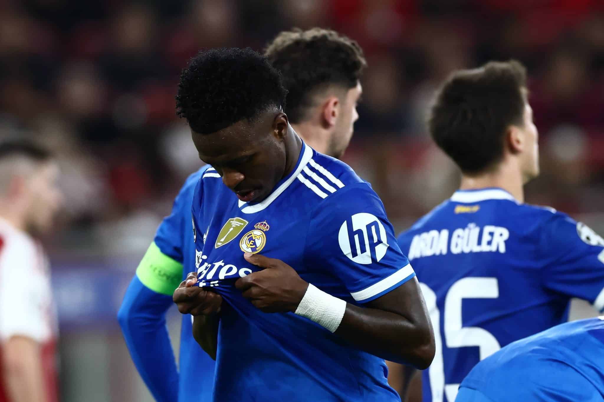 Vinicius Junior comemora pelo Real Madrid