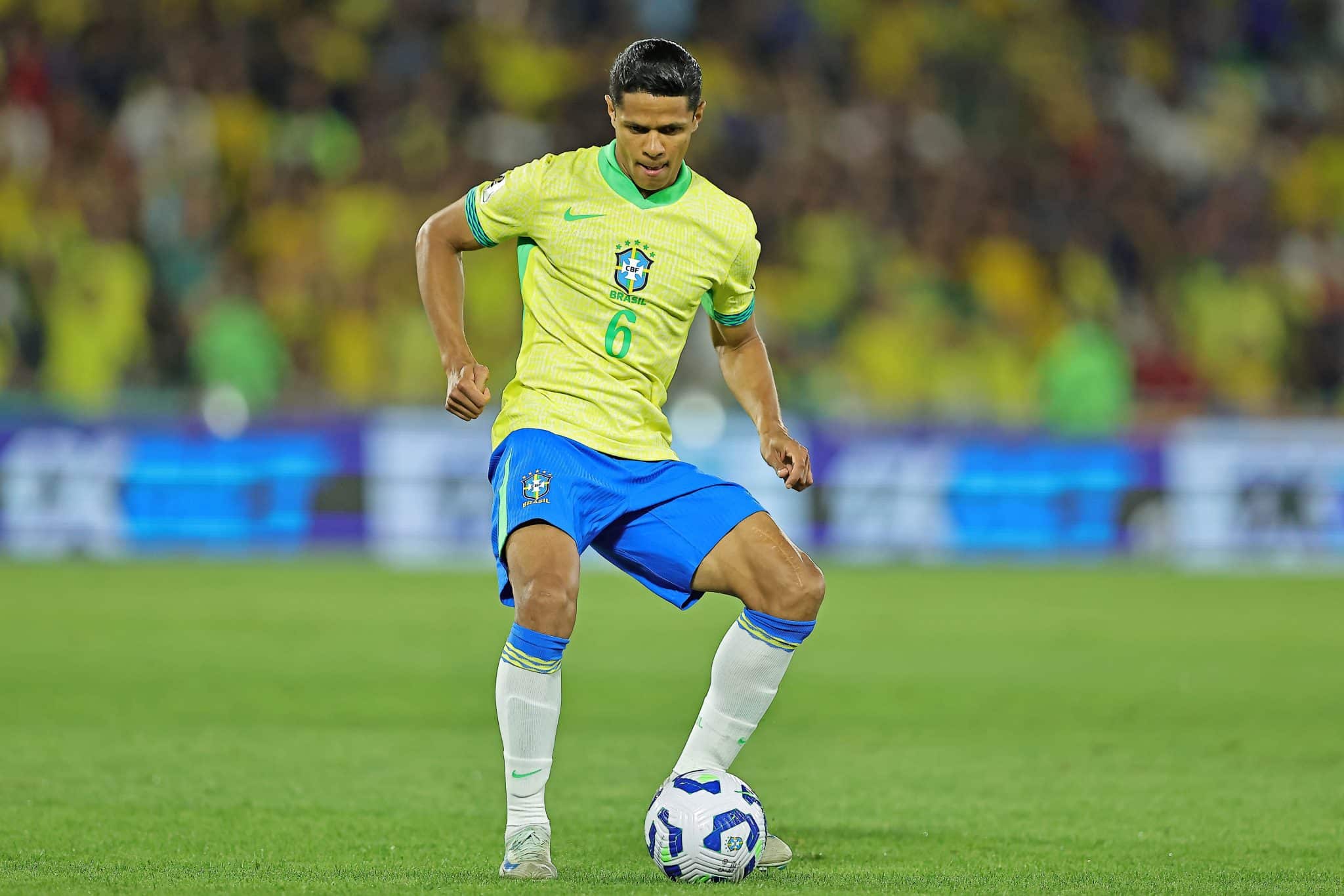 Douglas Santos foi uma surpresa de Ancelotti na Sele&ccedil;&atilde;o